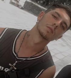 Sebastian, 22 Ani , Heterosexual, Bărbat