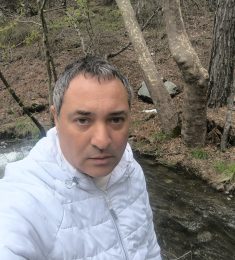 Vlad, 44 Ani , Heterosexual, Bărbat