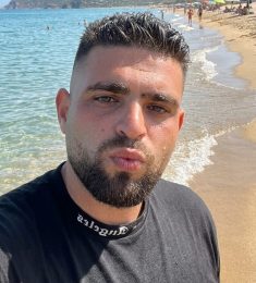 Stefan, 27 Ani , Bisexual, Bărbat