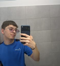 Costii, 18 Ani , Heterosexual, Bărbat